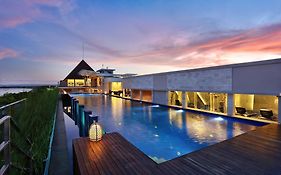 Mega Boutique Hotel
